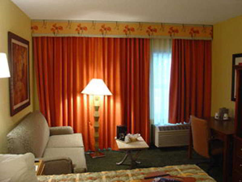 Hotel Nobile Parkway At Celebration Orlando Very Close To Theme Parks 3*