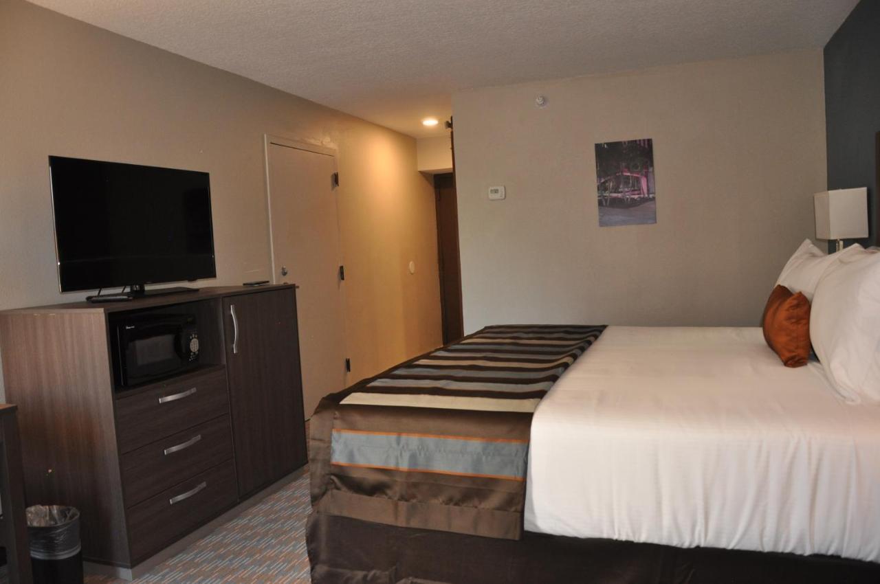 Nobile Parkway At Celebration Orlando Very Close To Theme Parks Hotel Lake Buena Vista